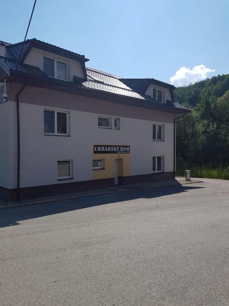 道尼库宾Urbarsky Dom公寓 外观 照片